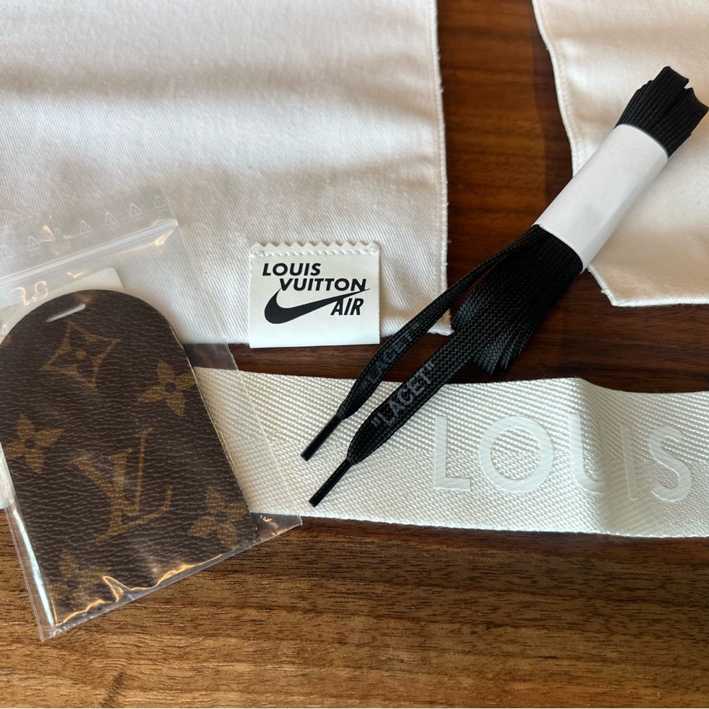Louis Vuitton x Nike Air Force 1 Black 8.5 - Picture 13 of 16